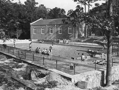 You are currently viewing A Depression-era Swimming Pool Roaring Into the Twenties